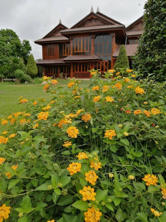 Baan Maneekan Sukhothai Exterior photo