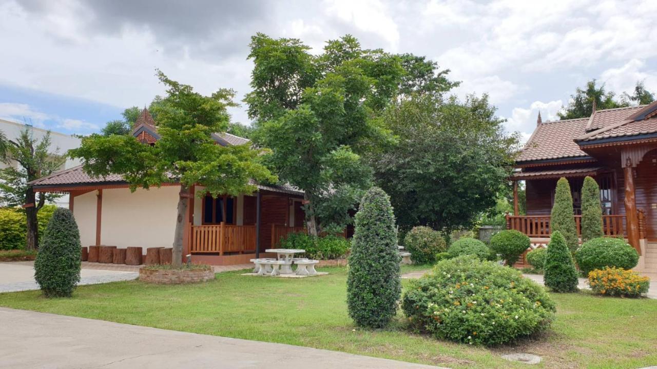 Baan Maneekan Sukhothai Exterior photo